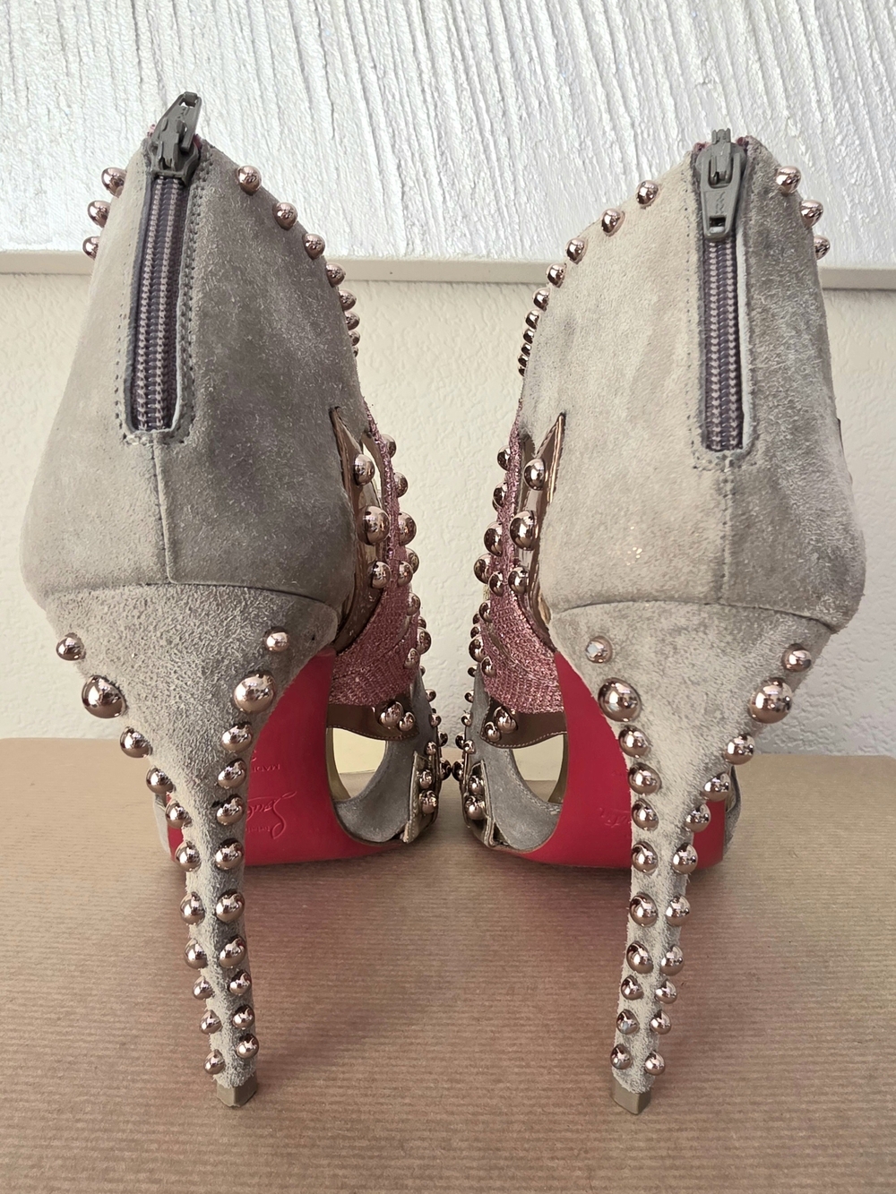 Christian Louboutin Suede Studded Peep Toe Ankle Booties Heel EU 39 / Fit US 8.5 - Picture 8 of 12
